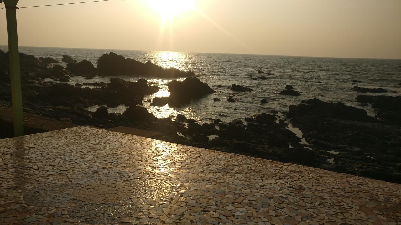 Pitruchaya Cliff Stay อารัมบล ภายนอก รูปภาพ
